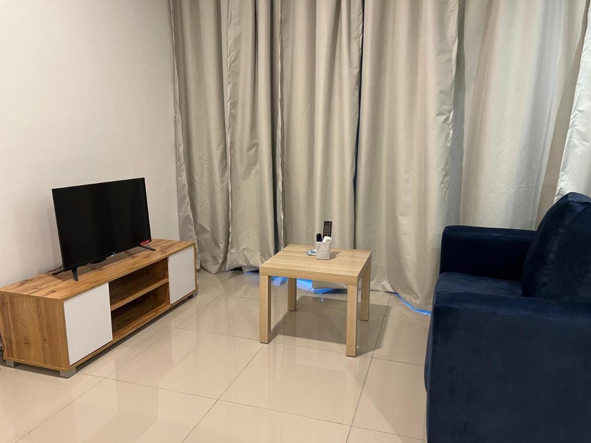 Studio Units At Pacific Tower Near Jaya One By Comfyasia Петалинг-Джая Экстерьер фото