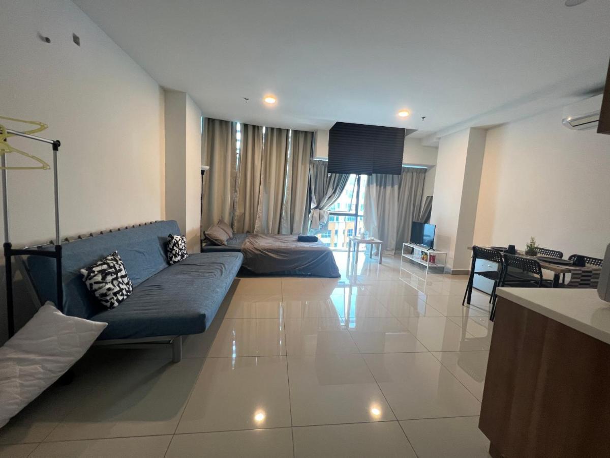 Studio Units At Pacific Tower Near Jaya One By Comfyasia Петалинг-Джая Экстерьер фото